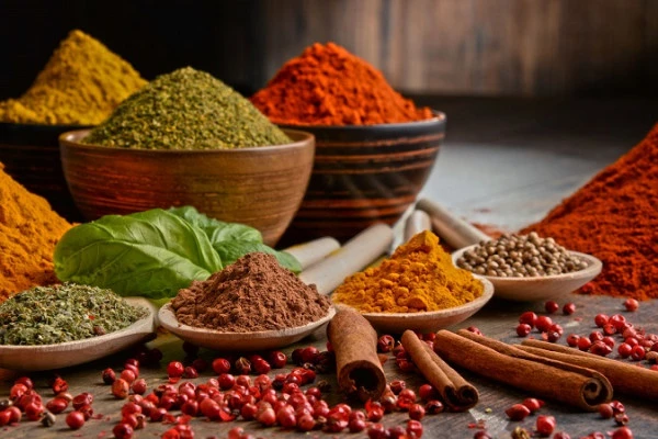 curry-mélange-dépices-universel-épices-du-monde